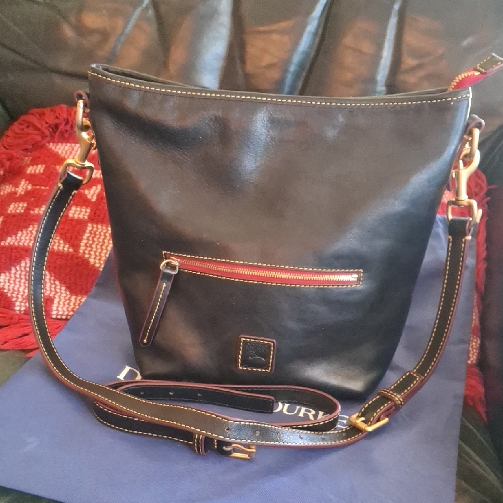 Black Leather Florentine Crossbody Bag with Red Zip Accent *Dooney&Burke